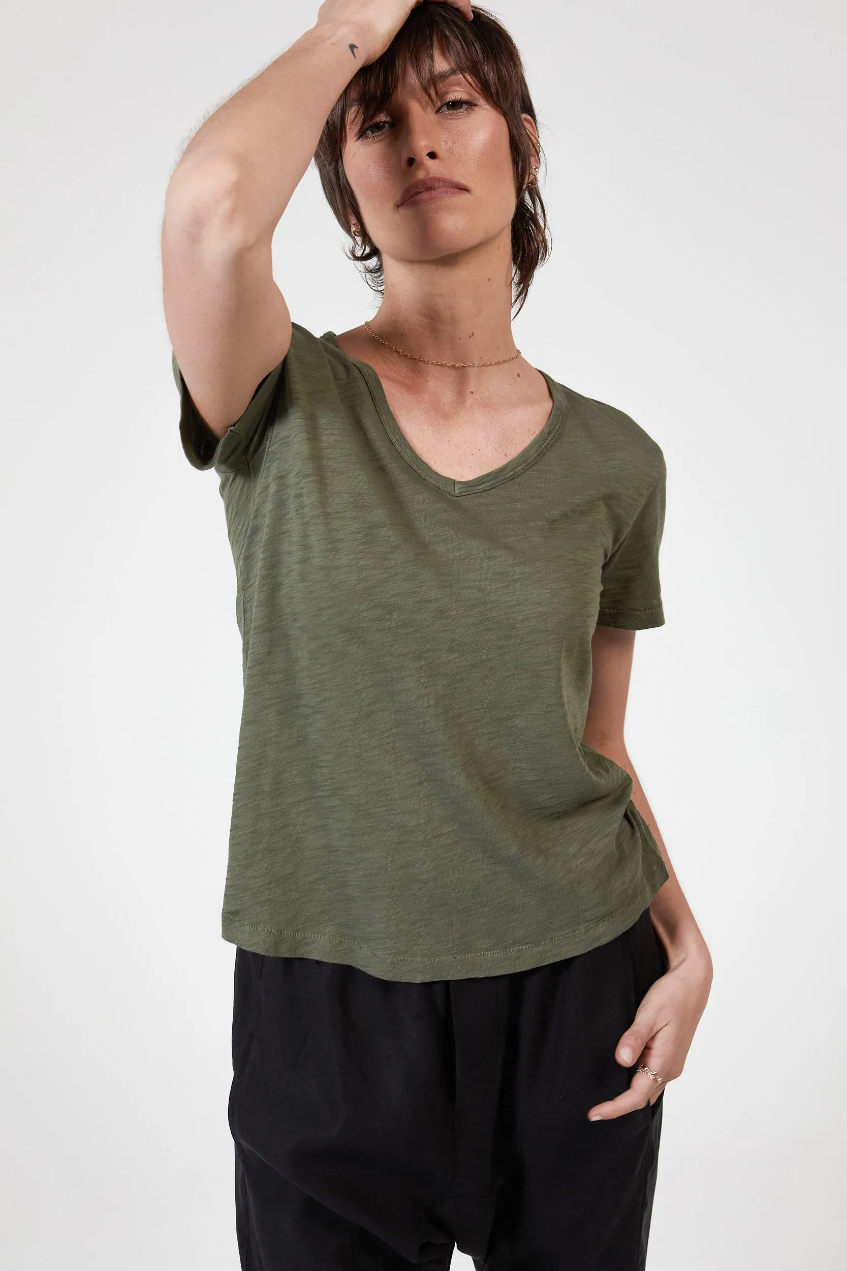 BLAKE SLUB V-NECK - KHAKI