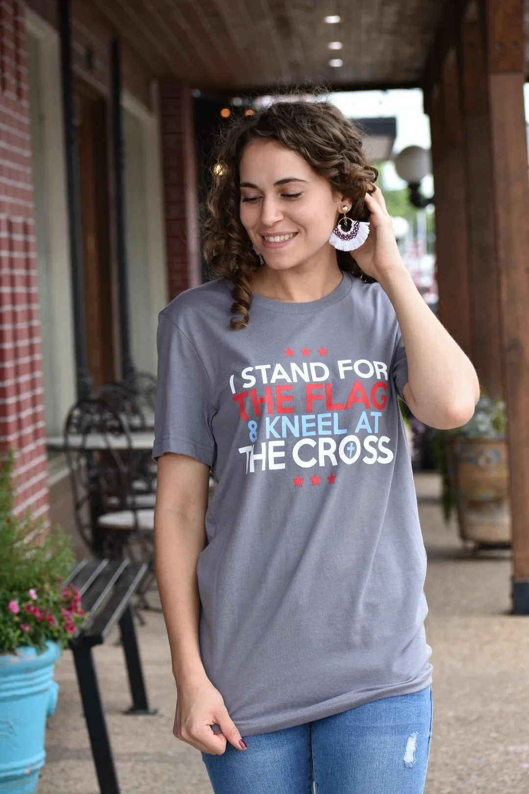 I Stand For The Flag & Kneel At The Cross - Graphic Tee