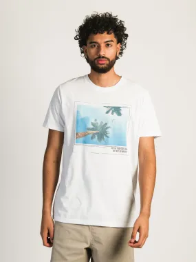 KOLBY BRYAN GRAPHIC TEE - PALM TREES