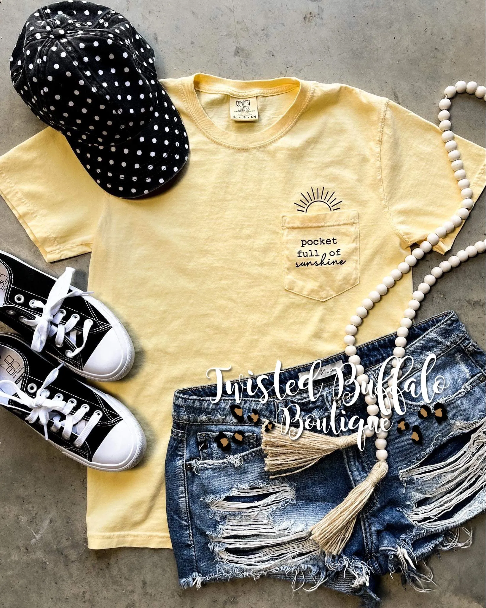 {POCKET FULL OF SUNSHINE} Mellow Yellow Pocket Crew Neck Tee