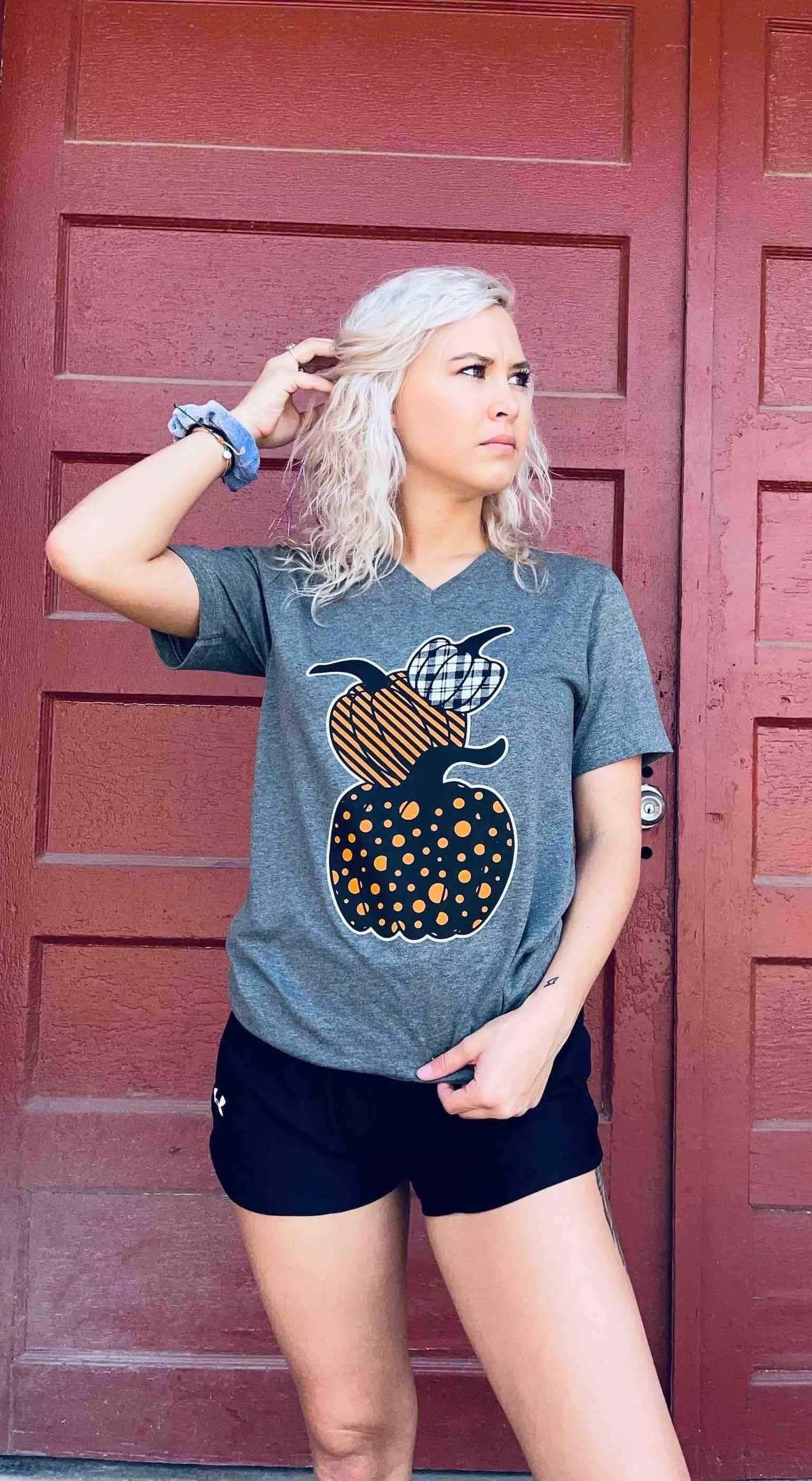 {STACK IT UP!} Stacked Pumpkins Gray V-Neck Tee